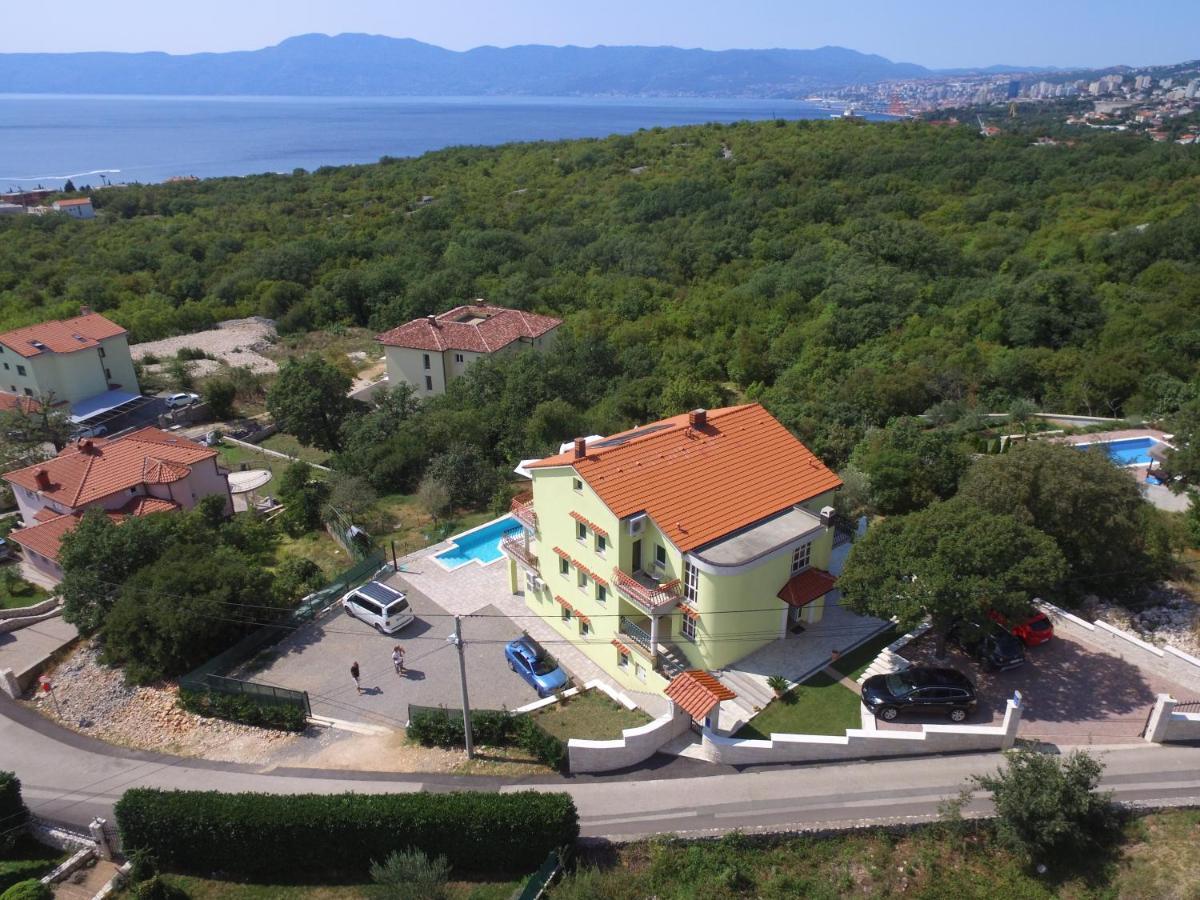 Luxury Apartments Kostrena With Pool 2 Exterior foto